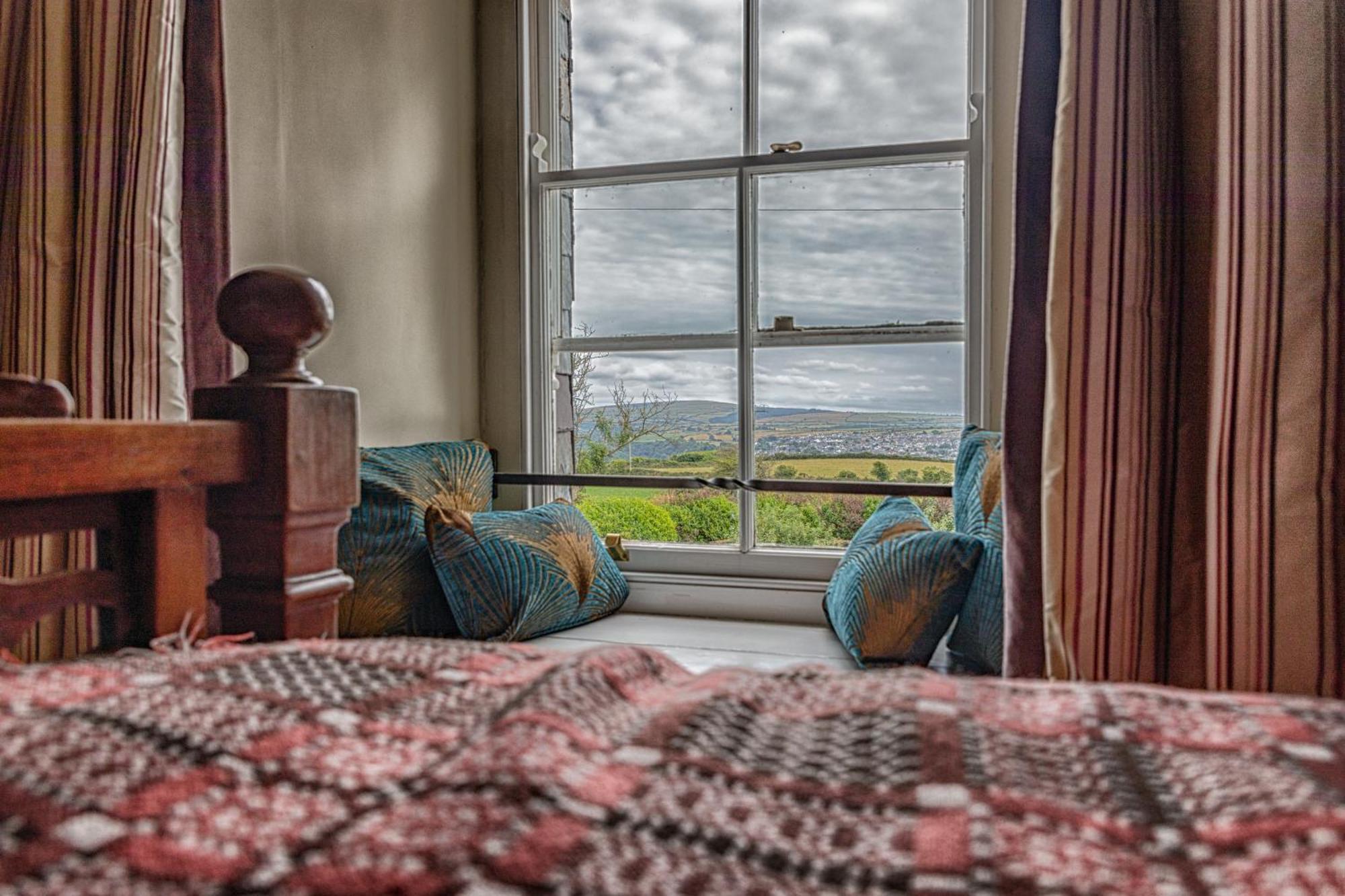 Penrhiw Farm B & B Goodwick Экстерьер фото